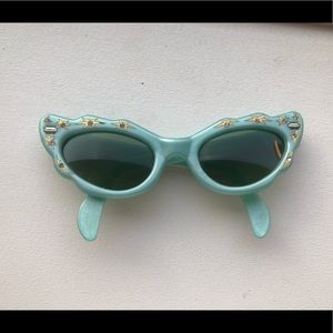 Vintage Cat Eye Sunglasses